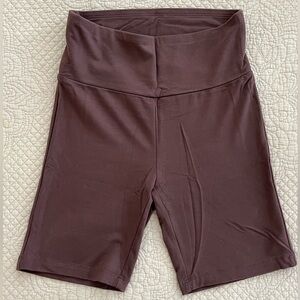 GAP High-Waisted Soft Bike Shorts